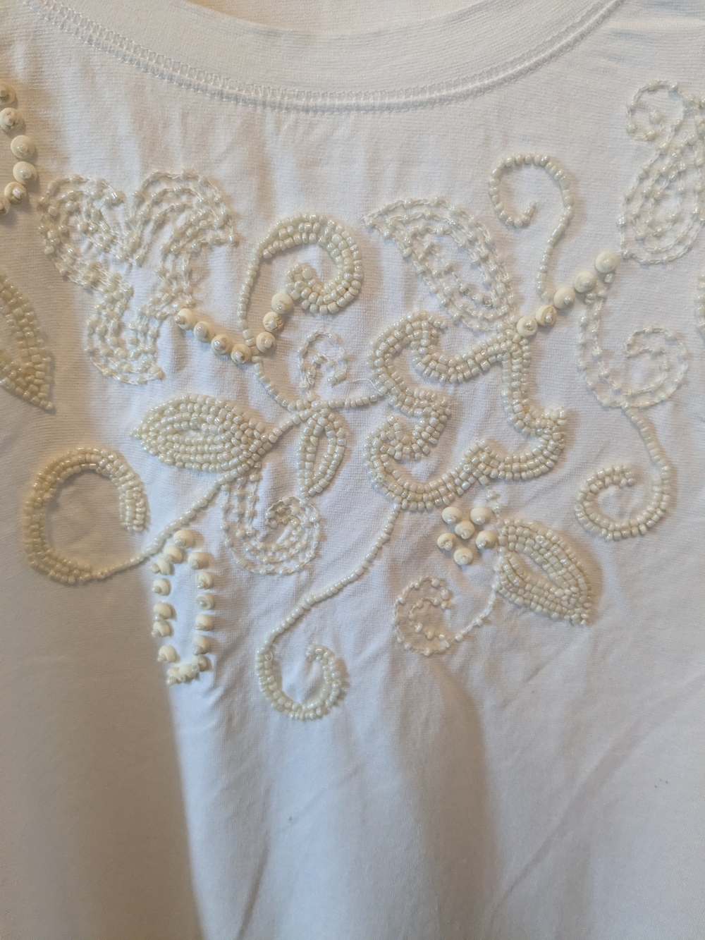 Chico's White Beaded Floral Applique Short Sleeve Tee